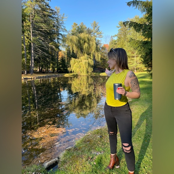 Meet your Posher, Sara - Picture 3 of 7